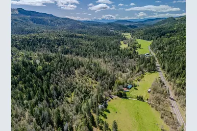 23112 E Evans Creek Road, Central Point, OR 97502 - Photo 8