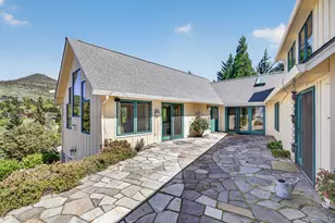 4406 San Juan Dr, Medford, OR 97504 - Photo 4