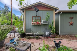 110 W 5th St, Phoenix, OR 97535 - Photo 12