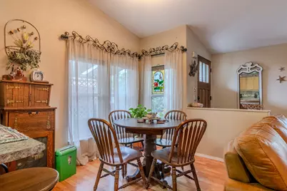110 W 5th Street, Phoenix, OR 97535 - Photo 6