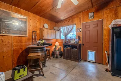 110 W 5th Street, Phoenix, OR 97535 - Photo 22
