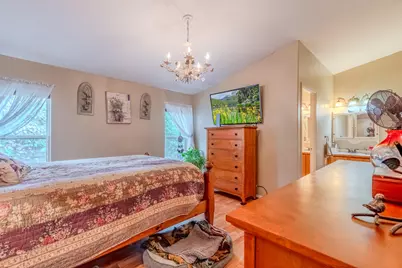 110 W 5th Street, Phoenix, OR 97535 - Photo 16