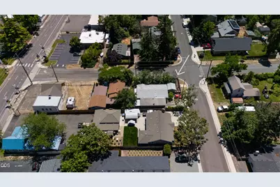 110 W 5th Street, Phoenix, OR 97535 - Photo 26