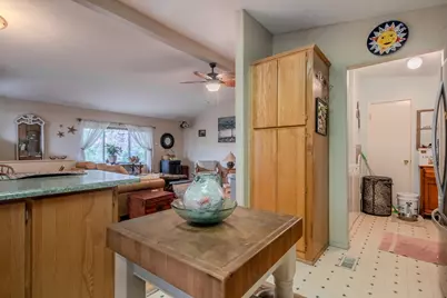 110 W 5th Street, Phoenix, OR 97535 - Photo 10