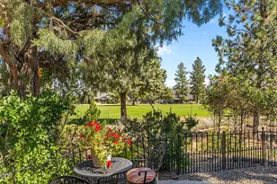 2964 NW Fairway Heights Dr, Bend, OR 97703 - Photo 28