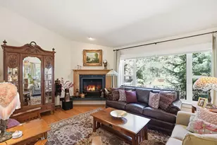 2964 NW Fairway Heights Dr, Bend, OR 97703 - Photo 8