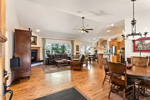 2964 NW Fairway Heights Dr, Bend, OR 97703 - Photo 4