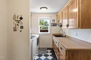 2964 NW Fairway Heights Dr, Bend, OR 97703 - Photo 16