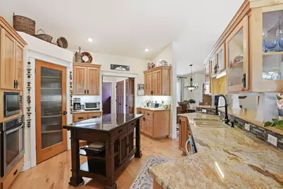 2964 NW Fairway Heights Drive, Bend, OR 97703 - Photo 14