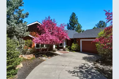 2964 NW Fairway Heights Drive, Bend, OR 97703 - Photo 4