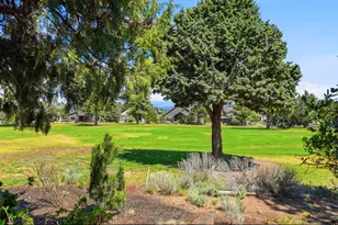 2964 NW Fairway Heights Dr, Bend, OR 97703 - Photo 20