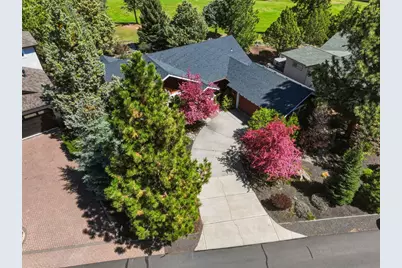 2964 NW Fairway Heights Drive, Bend, OR 97703 - Photo 2
