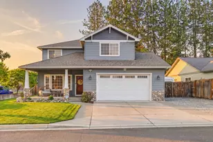2011 Spruce Way, Medford, OR 97501 - Photo 1