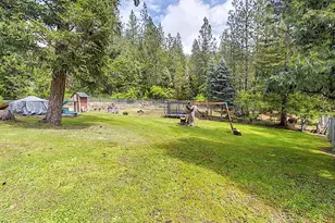7310 N Applegate Rd, Grants Pass, OR 97527 - Photo 40