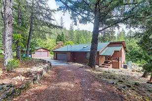 7310 N Applegate Rd, Grants Pass, OR 97527 - Photo 2