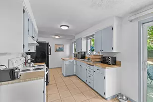 3026 Ave G, White City, OR 97503 - Photo 10