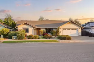 1416 George Tweed Blvd, Grants Pass, OR 97527 - Photo 2