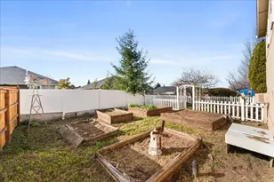 206 Eagle View Dr, Eagle Point, OR 97524 - Photo 32