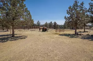 25311 Bachelor Ln, Bend, OR 97701 - Photo 28