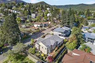 417 Tucker St, Ashland, OR 97520 - Photo 48