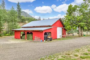 2245 Colestin Rd, Ashland, OR 97520 - Photo 24