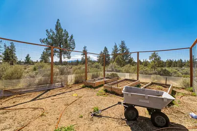 67000 Fryrear Road, Bend, OR 97703 - Photo 44