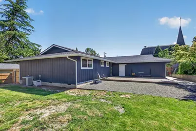 309 N Berkeley Way, Medford, OR 97504 - Photo 30