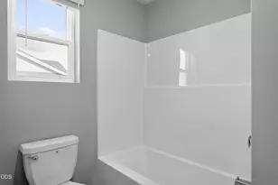 743 NW Upas Ave, Redmond, OR 97756 - Photo 22