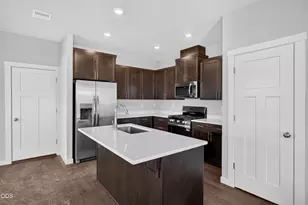 743 NW Upas Ave, Redmond, OR 97756 - Photo 10