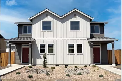743 NW Upas Ave, Redmond, OR 97756 - Photo 1