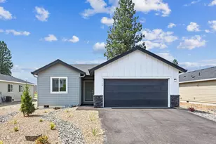 51779 Jubilee Pine Dr, La Pine, OR 97739 - Photo 1