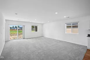 51779 Jubilee Pine Dr, La Pine, OR 97739 - Photo 10