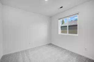 51779 Jubilee Pine Dr, La Pine, OR 97739 - Photo 14