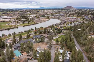 61661 Woodriver Dr, Bend, OR 97702 - Photo 44