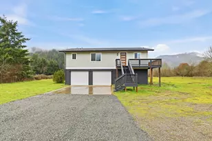 8835 Williams Hwy, Grants Pass, OR 97527 - Photo 2