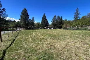4235 Highland Ave, Grants Pass, OR 97526 - Photo 46