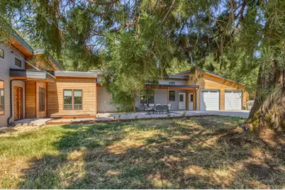 4235 Highland Avenue, Grants Pass, OR 97526 - Photo 44