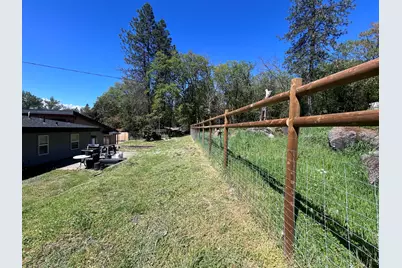 4235 Highland Avenue, Grants Pass, OR 97526 - Photo 50