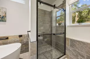 4235 Highland Ave, Grants Pass, OR 97526 - Photo 12