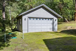2267 Old Military Rd, Central Point, OR 97502 - Photo 34