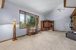 2267 Old Military Rd, Central Point, OR 97502 - Photo 8