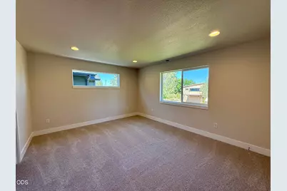 61417 SE Daybreak Court #4, Bend, OR 97702 - Photo 18