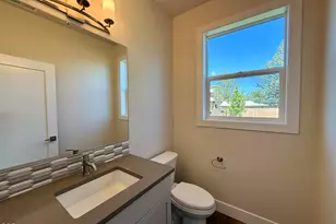 61417 SE Daybreak Ct, Bend, OR 97702 - Photo 4
