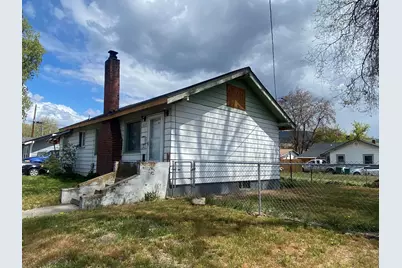 825 Martin Street, Klamath Falls, OR 97601 - Photo 4