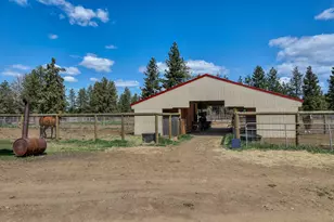 67500 Harrington Loop, Bend, OR 97703 - Photo 40