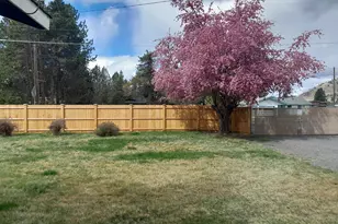 61984 Pettigrew Rd, Bend, OR 97702 - Photo 22