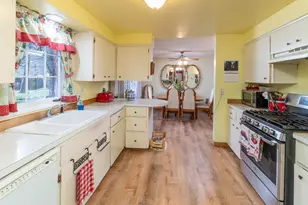 61984 Pettigrew Rd, Bend, OR 97702 - Photo 8