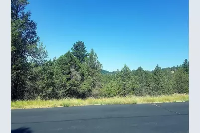 1123 Red Willow Drive, Klamath Falls, OR 97601 - Photo 2