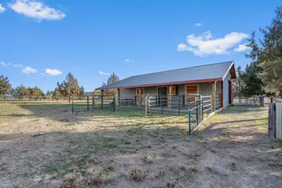 9001 SW Desert Sage Lane, Powell Butte, OR 97753 - Photo 30