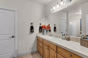 9001 SW Desert Sage Ln, Powell Butte, OR 97753 - Photo 20